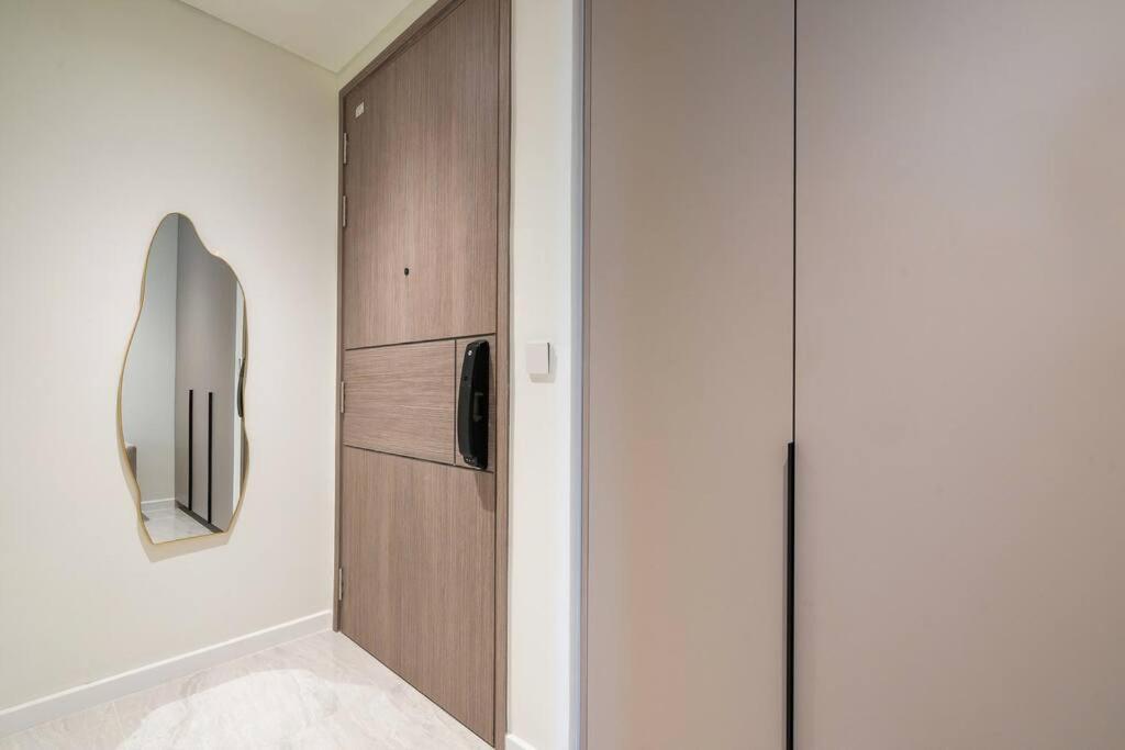 Opera 1br The Metropole D2 River View *