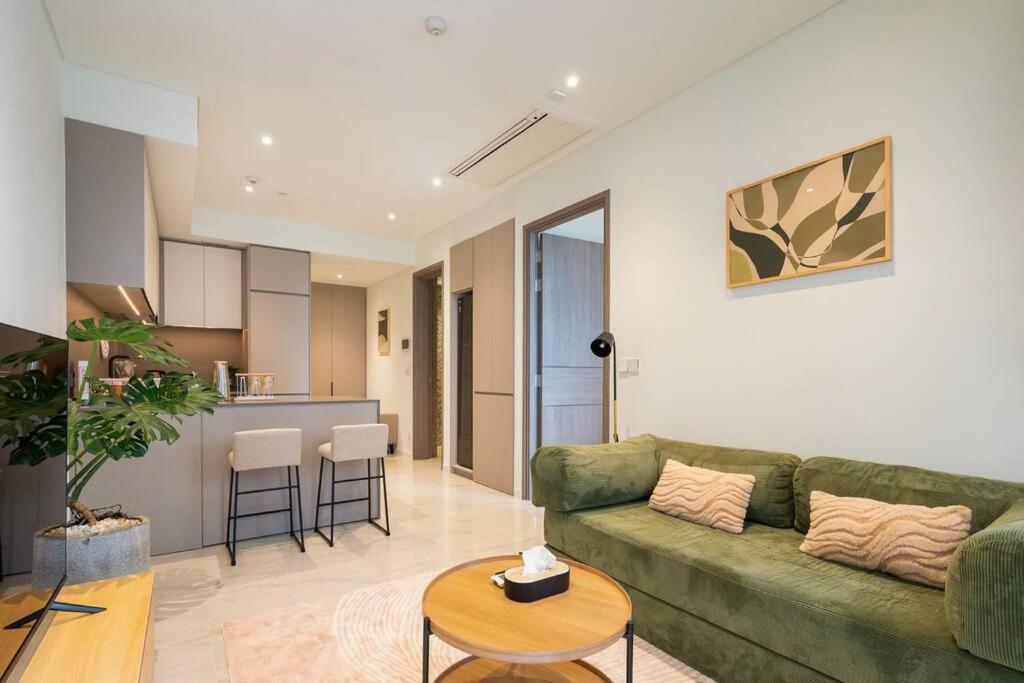 Opera 1br The Metropole D2 River View